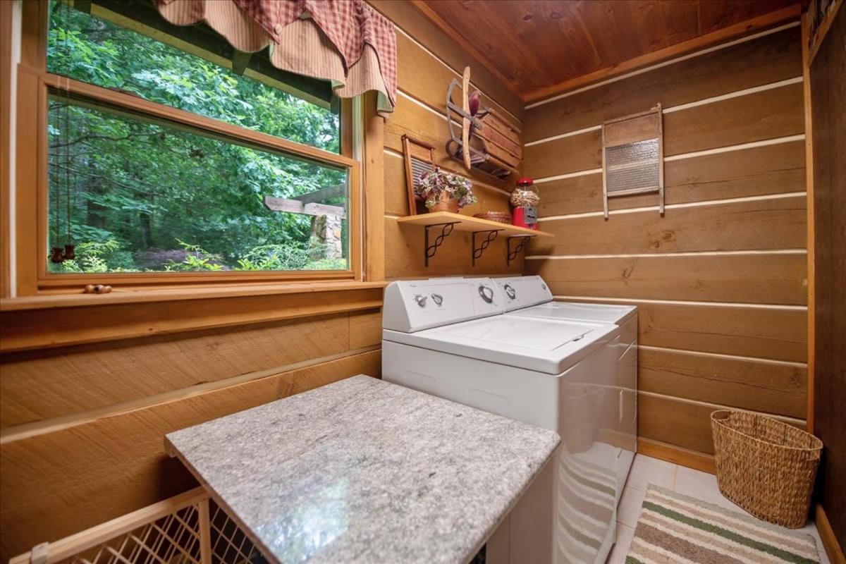 Waterfront Mountain Cabin With Hot Tub Villa บลูริดจ์ ภายนอก รูปภาพ