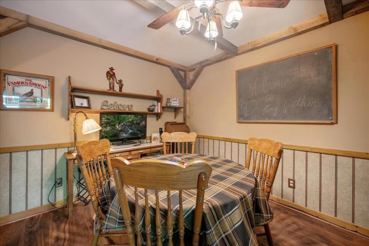 Waterfront Mountain Cabin With Hot Tub Villa บลูริดจ์ ภายนอก รูปภาพ